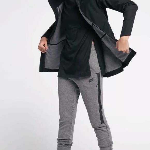 ⚡️HP⚡️Nike Sportswear Bonded Tech Jacket - Picture 2 of 8